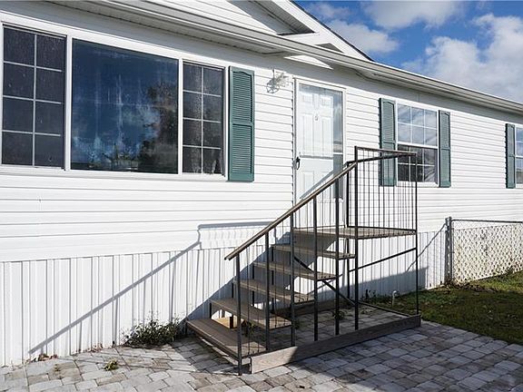 3rd image of 1527 Woodlawn Ave