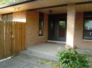 3013 W 4th St, Waterloo, IA 50701