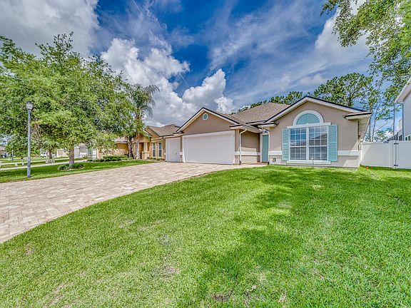 3rd image of 12746 Tropic Dr N