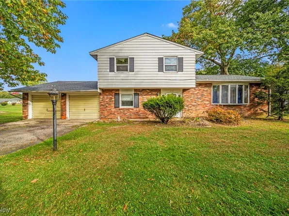 3335 N Maple Ln, Ashtabula, OH 44004