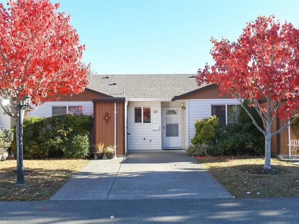 2197 Murrelet Dr #25, Comox, BC V9M 3Y1