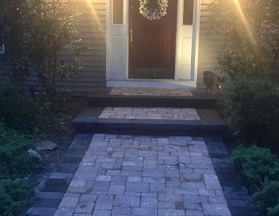 2nd image of 7 Hop Brook Rd