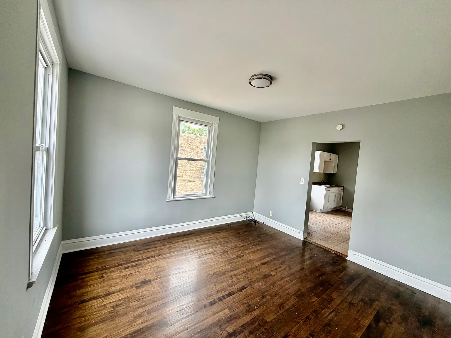 2 bed, 850 sqft, $1,495 — Photo 3
