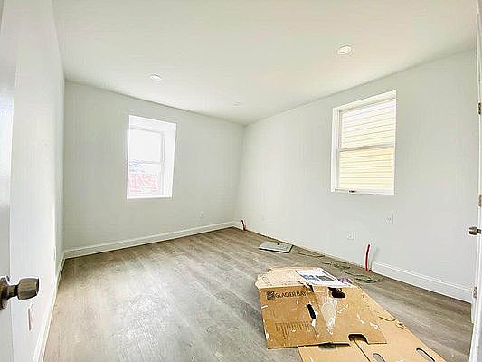 5th image of 1821 Trafalgar Pl #3A