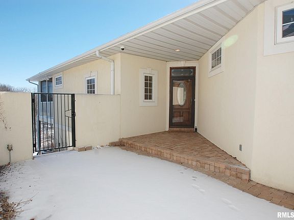 3rd image of 5608 W Grande Cir #1