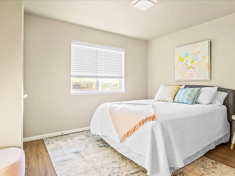 Summerland Twinhomes | Waterloo | Near Lost Island Waterpark — Photo 36