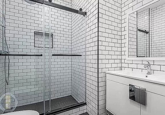 5th image of 536 Kosciuszko St #3B