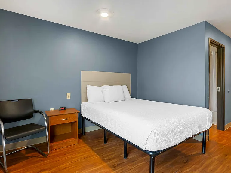 Studio Suite - 1 Queen Bed