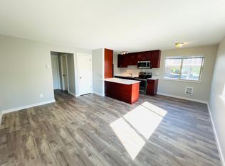 539 4th Ave S #6, Edmonds, WA 98020