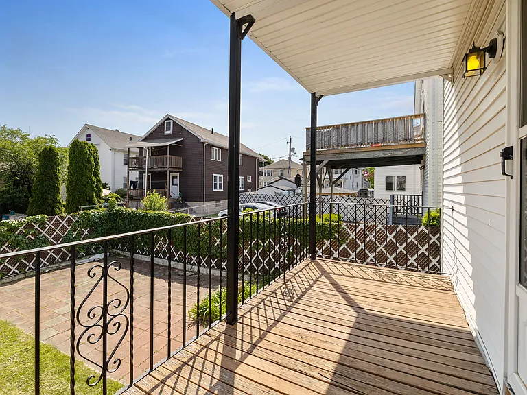 16-18 Windsor Rd #1D — Photo 9