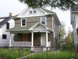 1st image of 2413 W 2nd St
