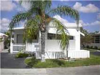 1st image of 2911 NW 28th Ter