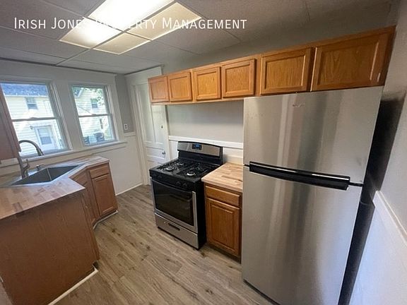 2nd image of 36 Scott St #1