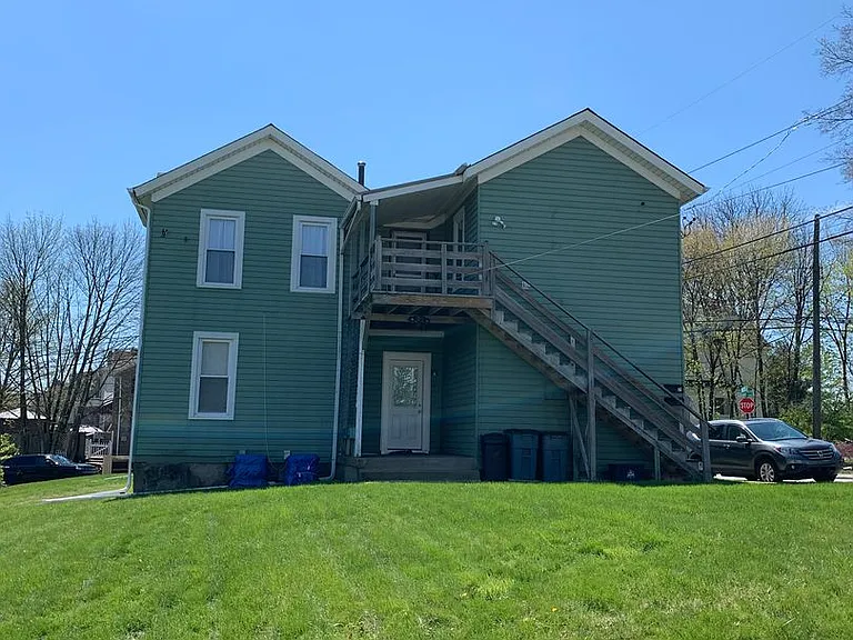 405 Grant Ave — Photo 4