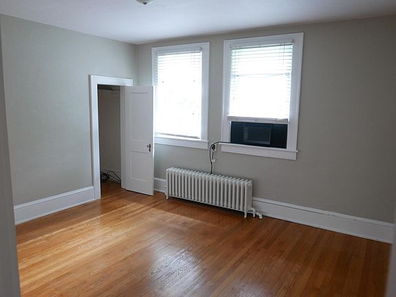 5th image of 2038 Maiden Ln SW
