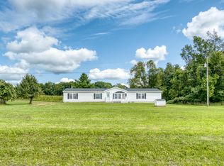 8699 S Coldwater Rd, Blanchard, MI 49310