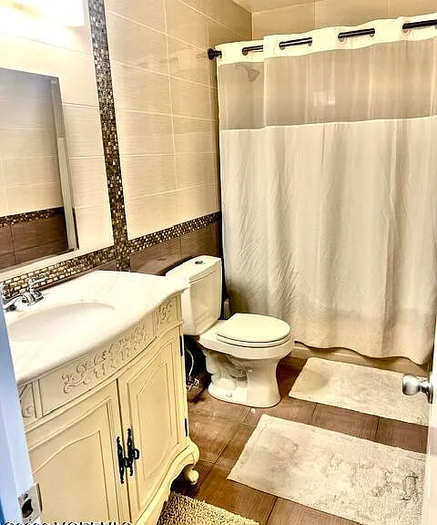 58 Thorne Ln — Photo 16