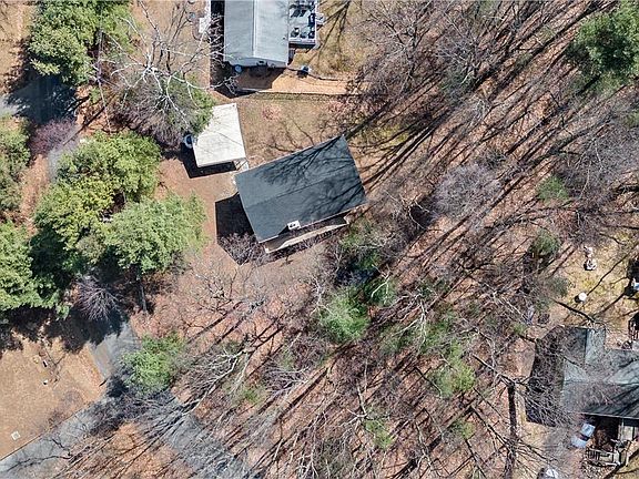 3rd image of 2561 Wagonwheel Dr