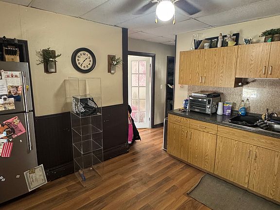 3rd image of 27 Pleasant St #A