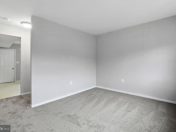 3rd image of 806 Sledgehammer Dr