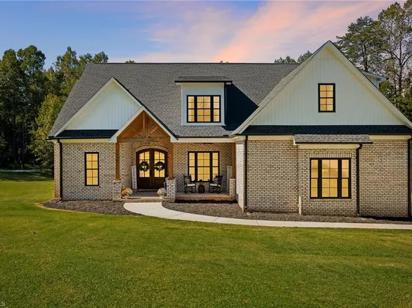 2440 Mrs Blanchard Rd, Burlington, NC 27217