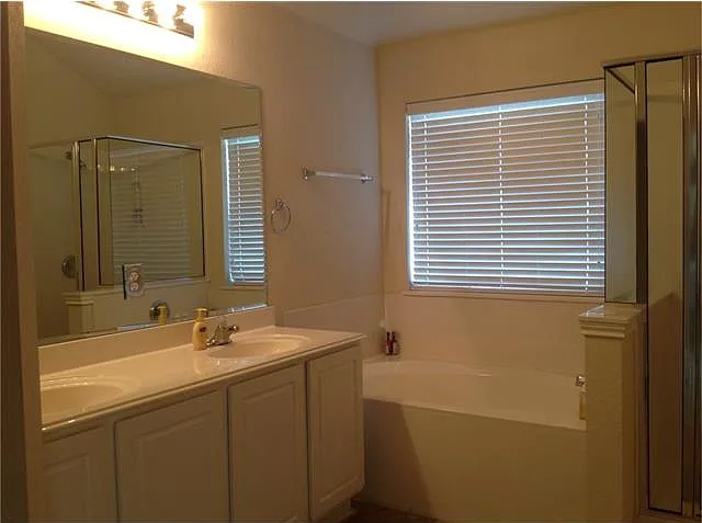 1556 Tonia Loop — Photo 10