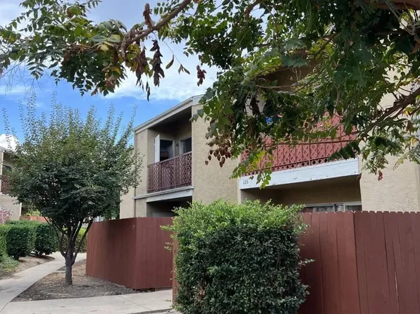 2032 Crandall Dr, San Diego, CA 92111