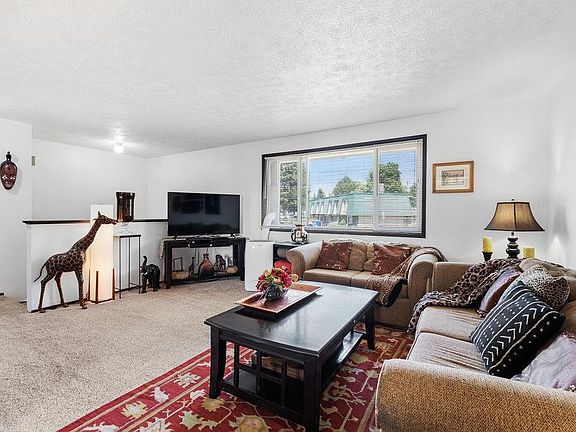 3rd image of 3322 S Raymond Cir #3324