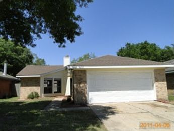 1st image of 17314 Davenway Dr
