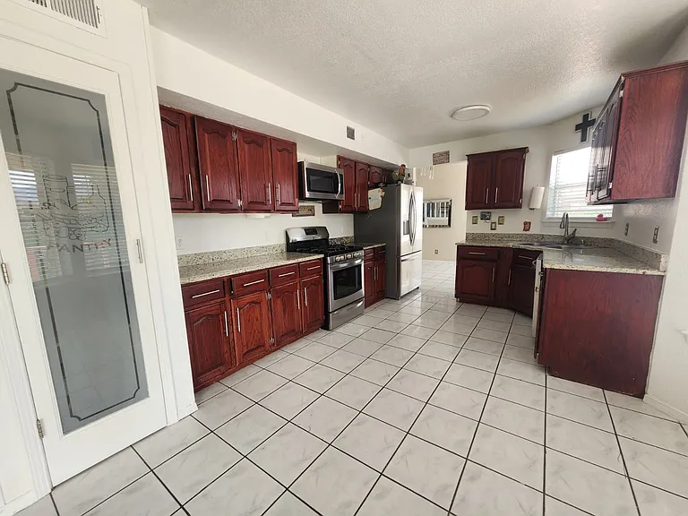 5608 Saplinas Rd — Photo 11