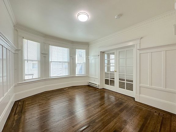 2nd image of 1516 Larkin St APT 7