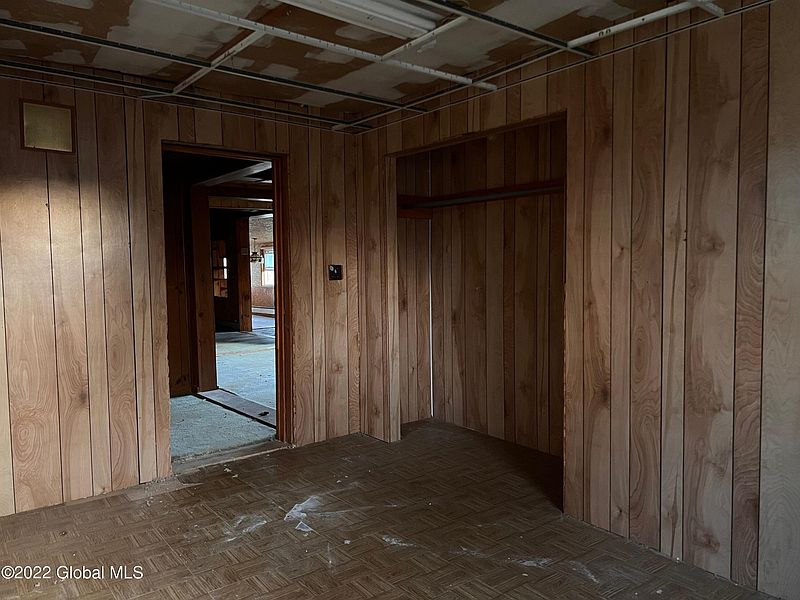 5th image of 111 Shun Pike Road
