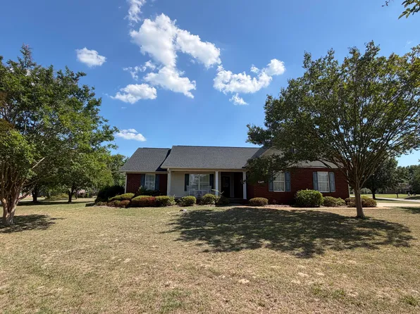 1205 Malone Dr, Sumter, SC 29154