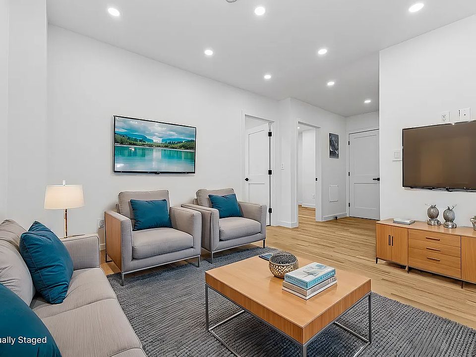 1st image of 104 Bayard St APT 6