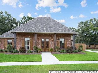 10044 W Summerfield Dr, Denham Springs, LA 70726