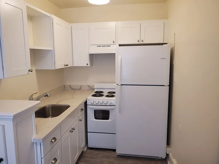 The Windermere Apartments — Photo 18