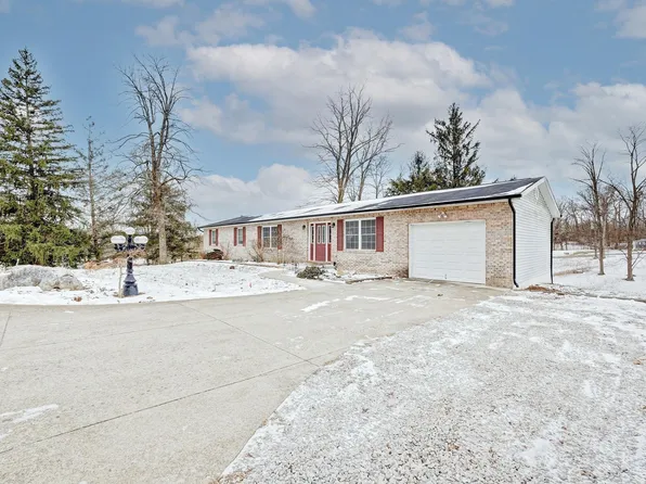 4848 S Woodbine Dr, Bloomington, IN 47403