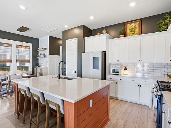 2nd image of 428 Woodgate Way