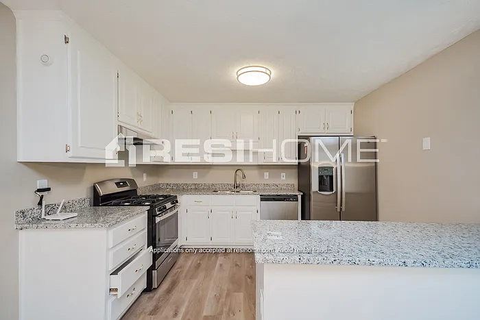 138 Floresta Dr — Photo 8