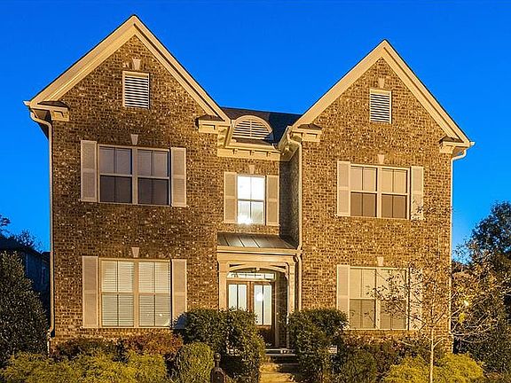 2nd image of 637 Concord Lake Cir SE