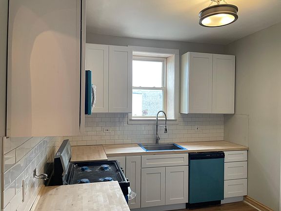 4th image of 1309 W Winnemac Ave APT 3
