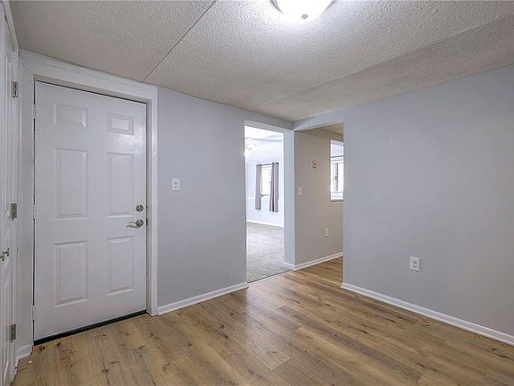 5th image of 8429 Greeley Ave