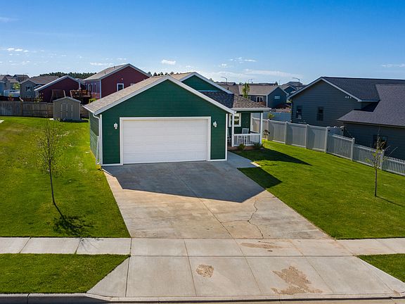 5th image of 3284 Cody Dr