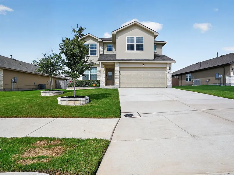 611 Overlook Rdg — Photo 1