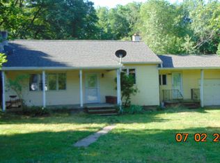 390 Prospect Rd, Mountain Top, PA 18707
