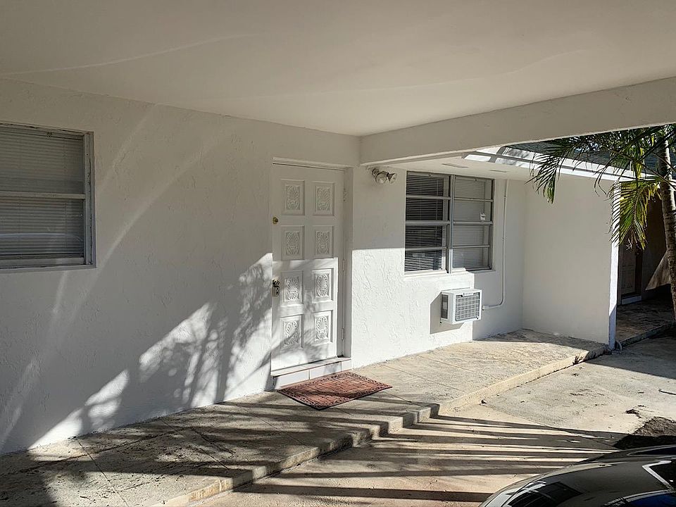 2nd image of 9412 Sun Ct