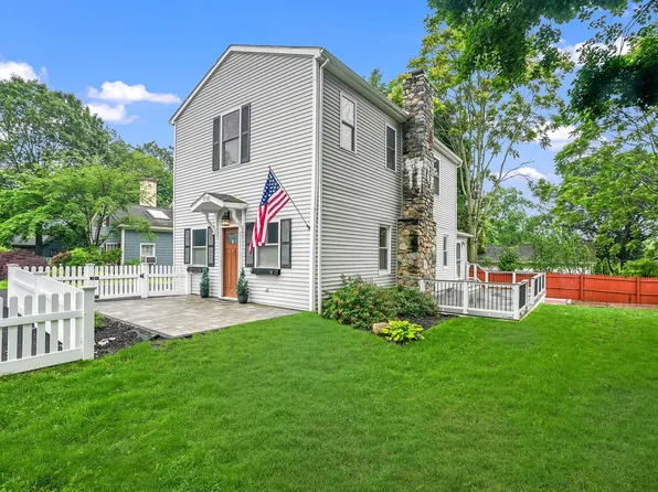 1755 Parmly Road, Mohegan Lake, NY 10547