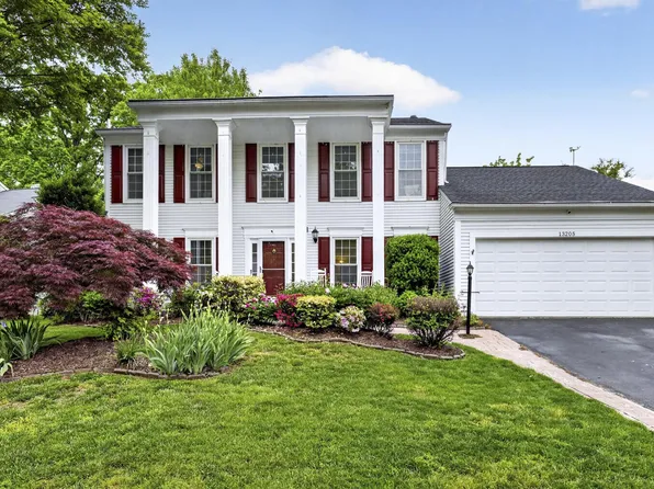 13205 Oak Farm Dr, Woodbridge, VA 22192