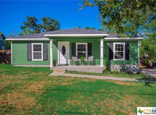 223 Poppy Ave, Luling, TX 78648