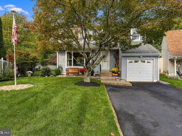 21 Pheasant Run, Horsham, PA 19044